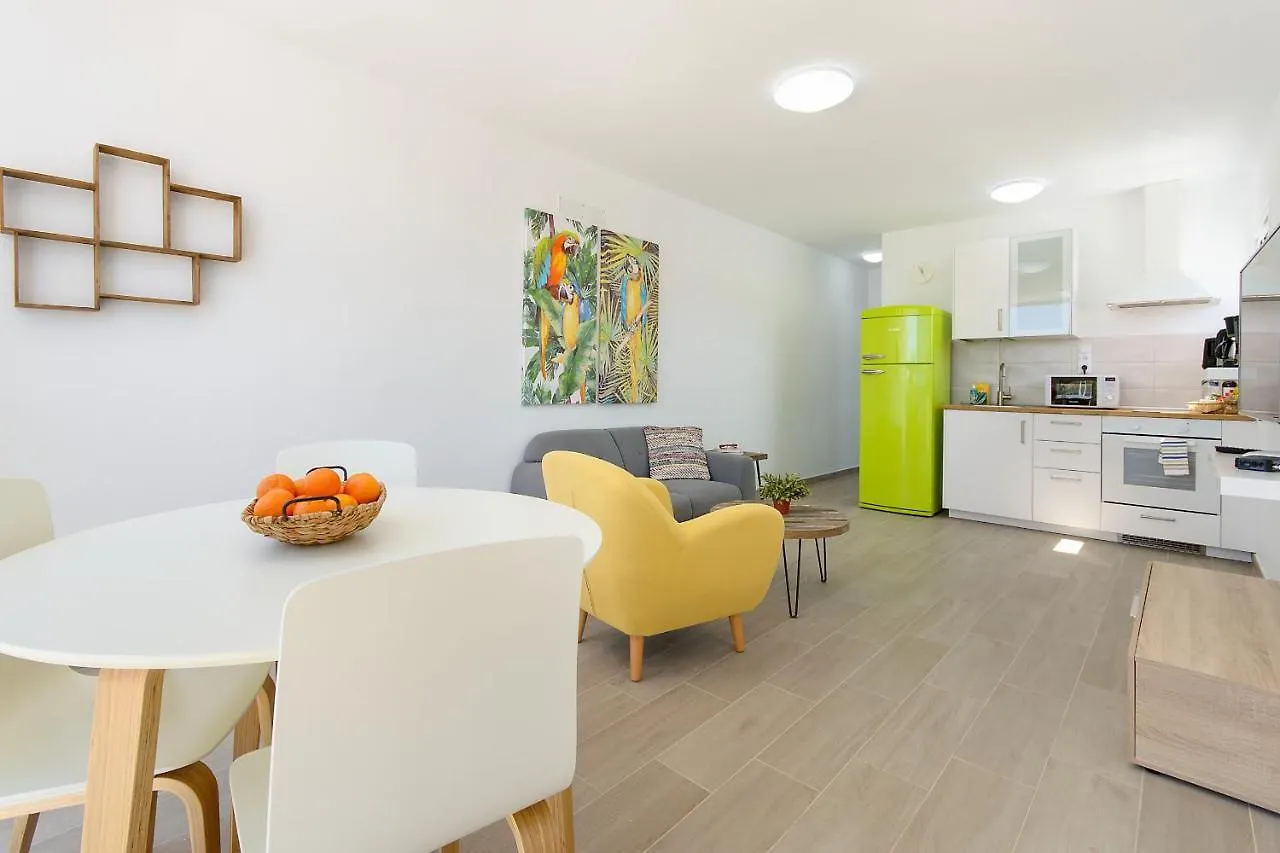 Green Volcano Apartment, Free Access To The Fariones Sports Center Puerto del Carmen  0*, Puerto del Carmen (Lanzarote) Spain
